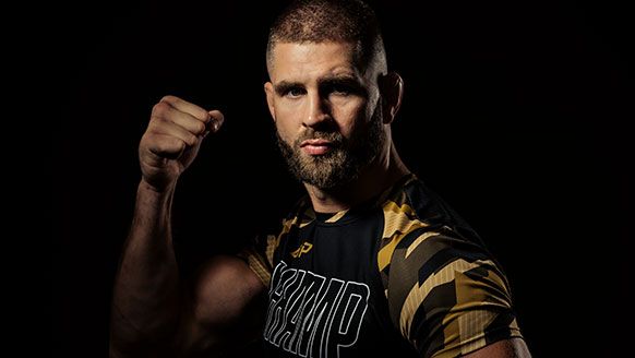 Un méga-défi pour Procházka ! Propulsé en main event, il affrontera le destructeur.